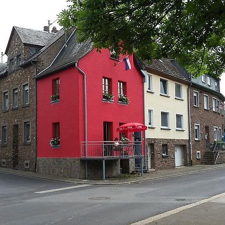 Vakantiehuis "Het Rode Huis" Treis-Karden Dış mekan fotoğraf
